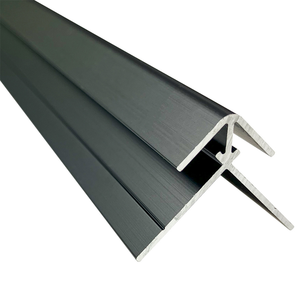 Wetwall Alloy Matt Black External Corner 2440mm Image 1