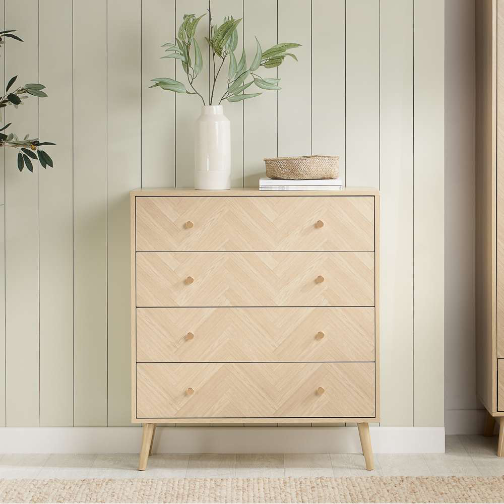 Birlea Herringford 4 Drawer Oak Chest of Drawers Image 7