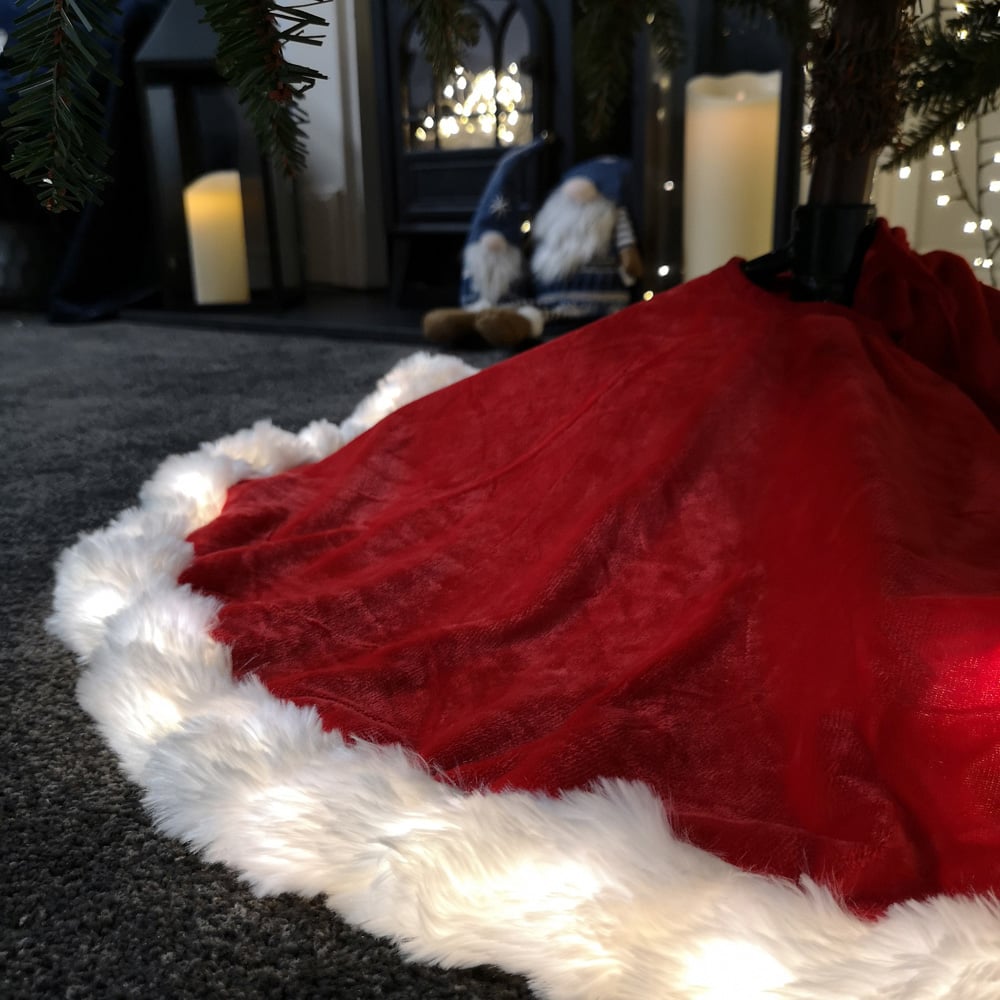 Samuel Alexander Red and White Faux Fur LED Christmas Tree Skirt 90cm Image 8