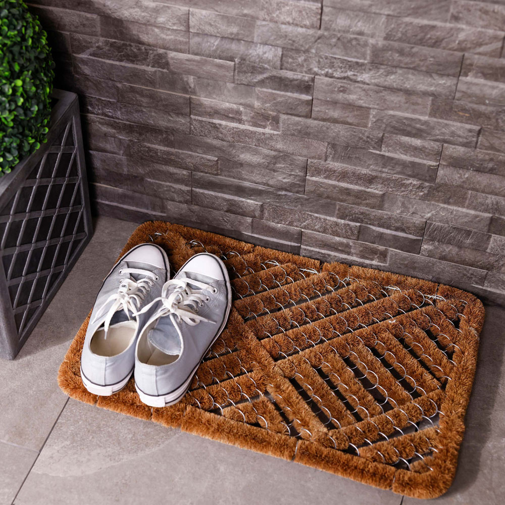 Charles Bentley Wood Boot Scraper Twist Door Mat 23 inch Wilko