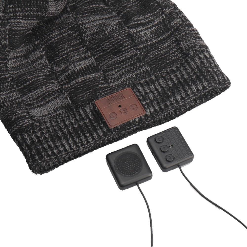 August EPA25D Grey Beanie Hat with Wireless Rechargeable Bluetooth Headphones and Mic Image 2