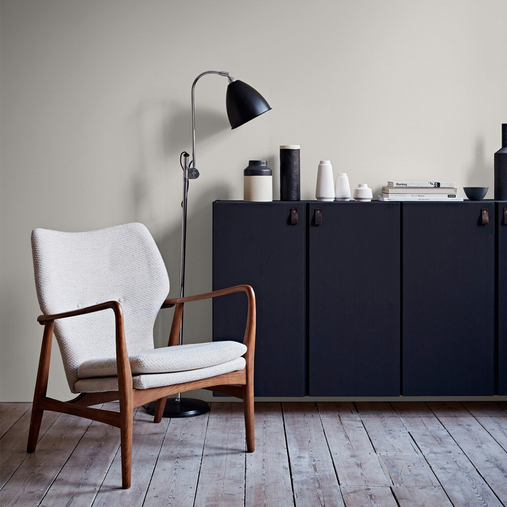 Crown Easyclean Dash of Nutmeg Matt Emulsion Multisurface Paint 2.5L Image 5