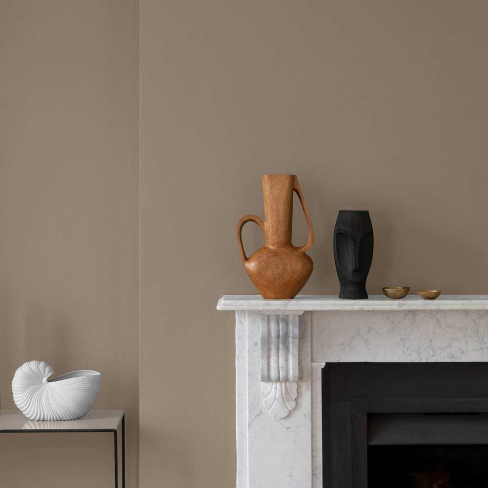Craig & Rose 1829 Vintage Walls and Ceilings Lucienne Olive Chalky Matt Emulsion Paint 2.5L Image 4
