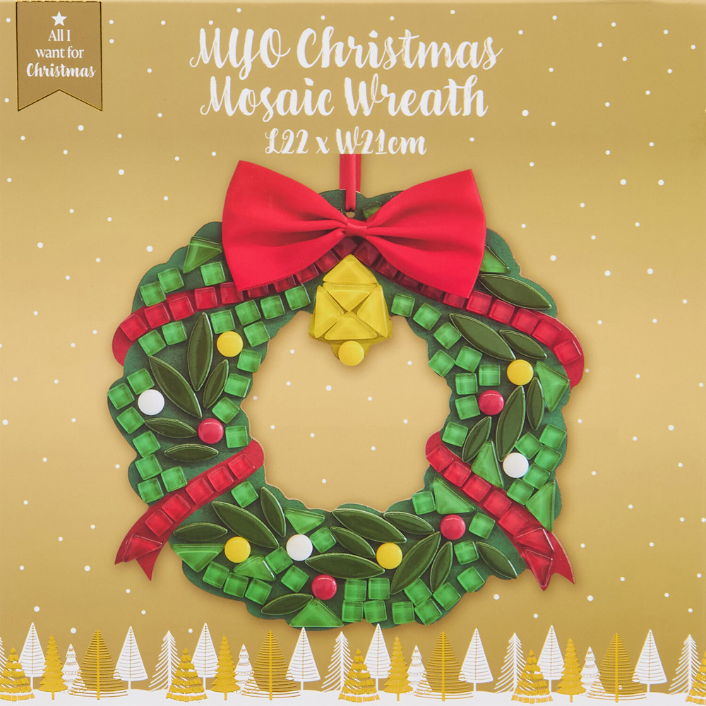 Make Your Own Christmas Mosaic Wreath Image 2
