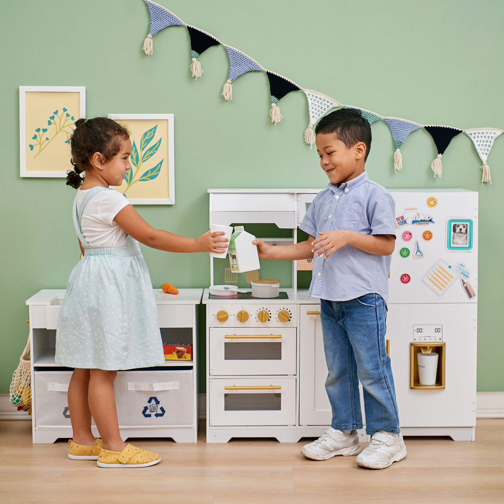 Teamson Kids Little Chef White and Gold Atlanta Large Modular Play Kitchen Image 7