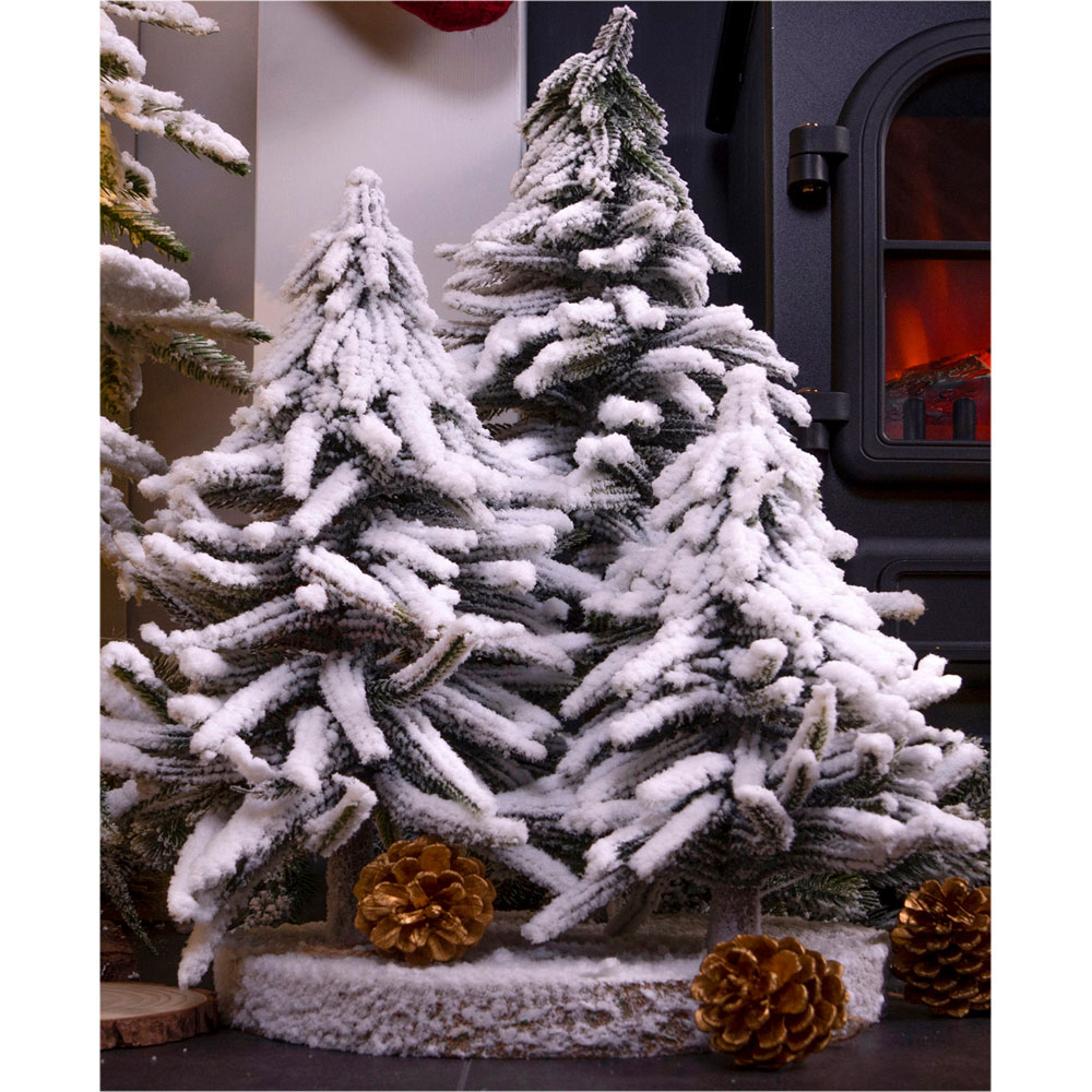 St Helens 3 Tree Snow Finish Decorative Christmas Display Image 7