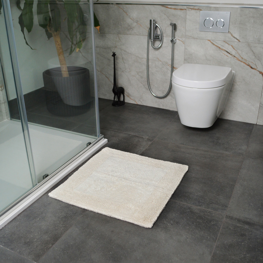 Allure Bath Fashions Elegance Cream Reversible Square Bath Mat 55 x 55cm Image 2