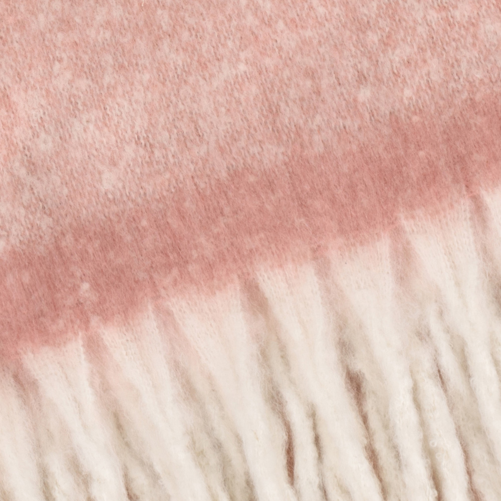 Furn Pink Cosy Woven Tasselled Throw 140 x 180cm Image 3