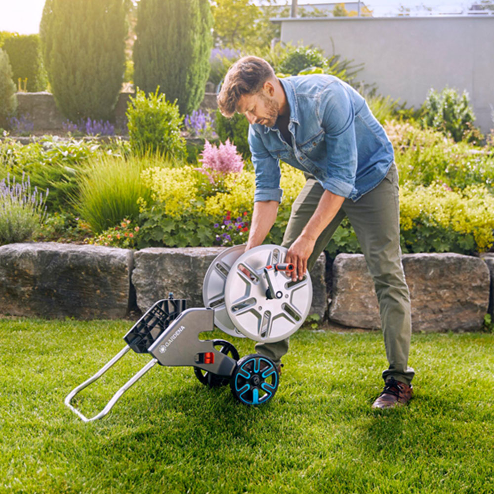 Gardena CleverRoll M Easy Metal Set Image 4