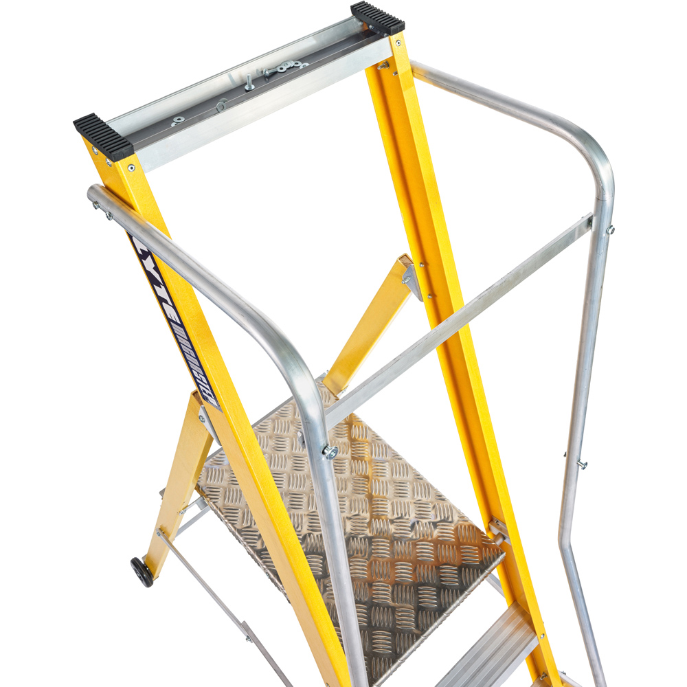 Lyte Ladders and Towers MagnaStep 4 Tread Glassfibre Widesteps Ladder Image 3