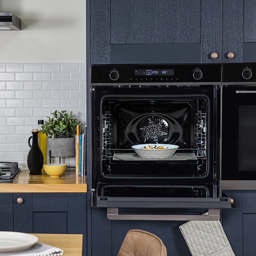 Russell Hobbs RHMEO7202DS Midnight 72L Electric Fan Oven and Microwave Image 5