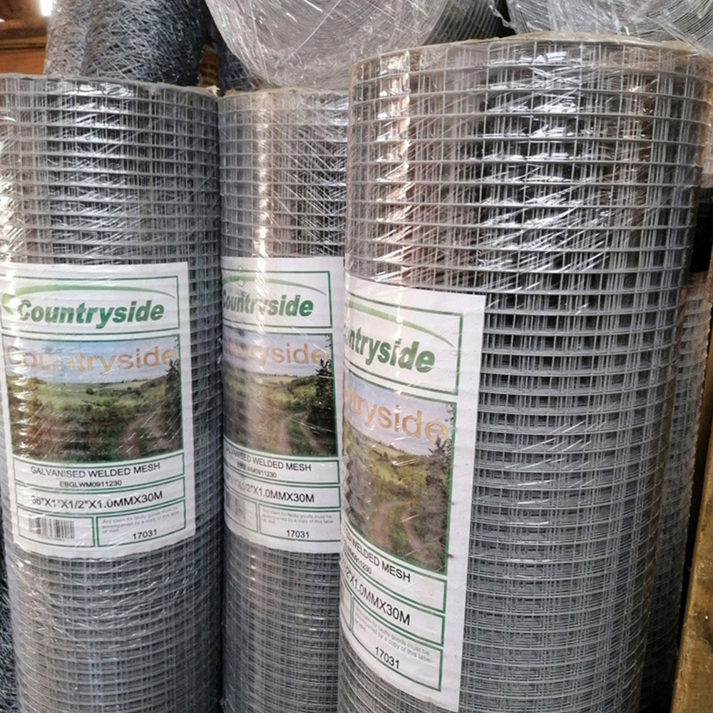 Inspirational Gifting 1 x 1/2 Inch Aviary Wire Mesh Rectangle Galvanised Bird Fence Roll 90cm x 30m Image 5
