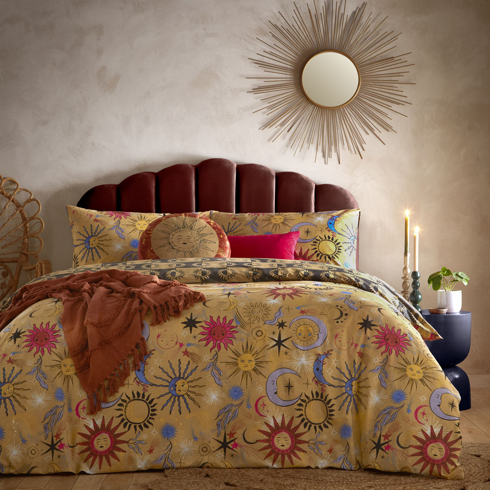 furn. Ethereal Super King Size Star Gold Rust Reversible Duvet Set Image 4