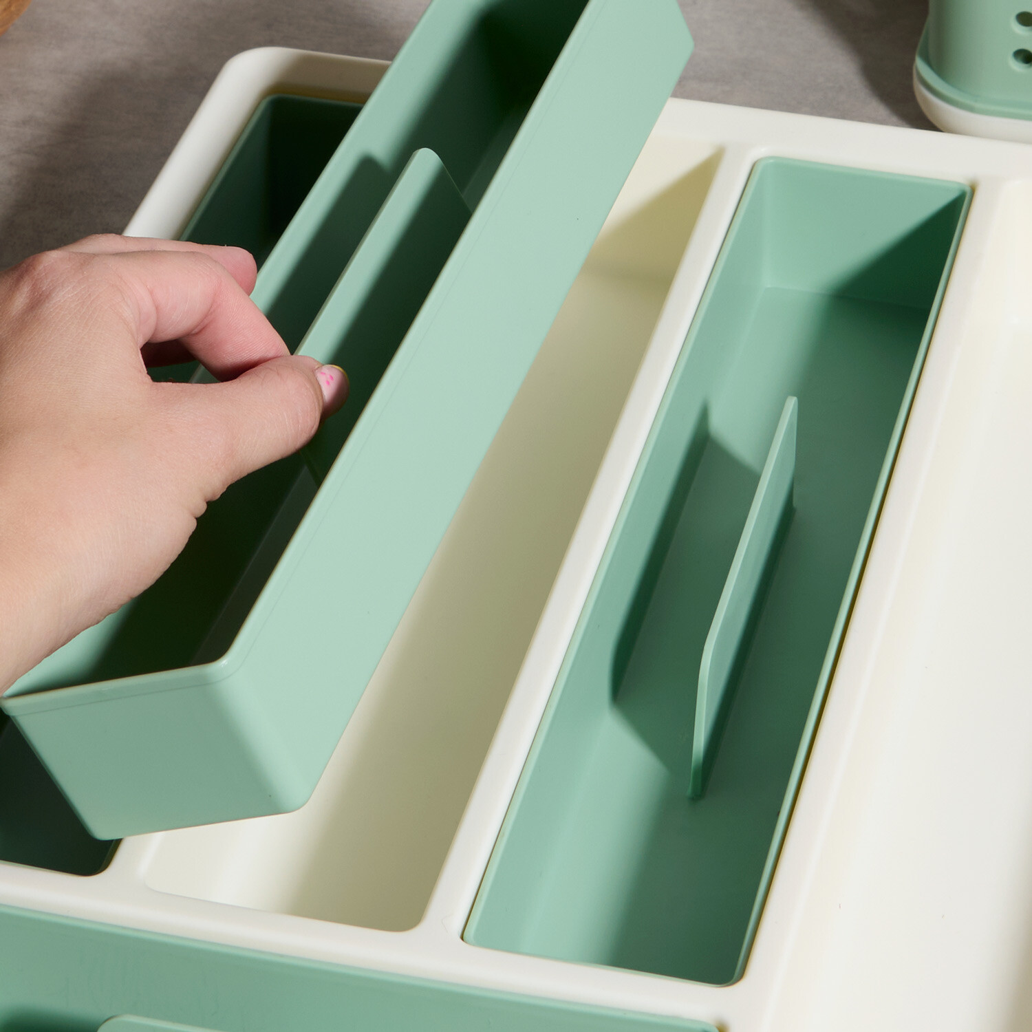 Kitchen Master Static Cutlery Tray Cream Image 2