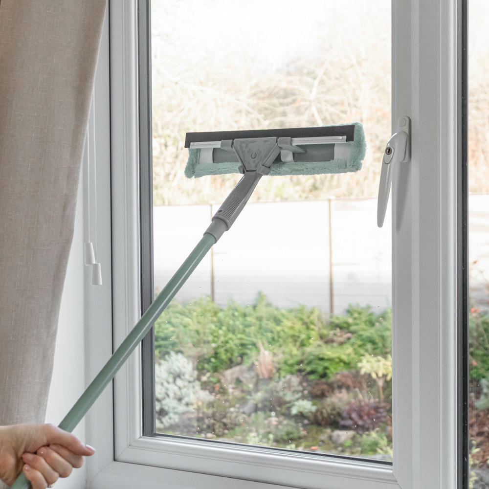 JVL Cleaning 3-in-1 Green Extendable Microfibre Window Cleaner Image 8