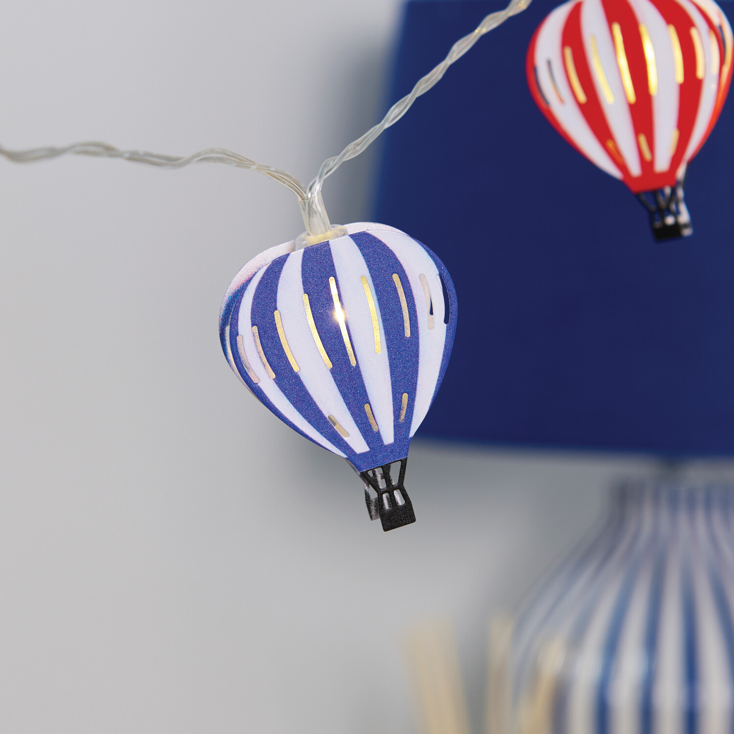 Hot Air Balloon String Lights Image 3