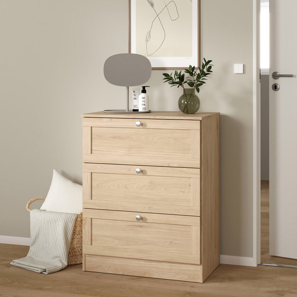 Florence 3 Drawer Jackson Hickory Chest of Drawers Image 6