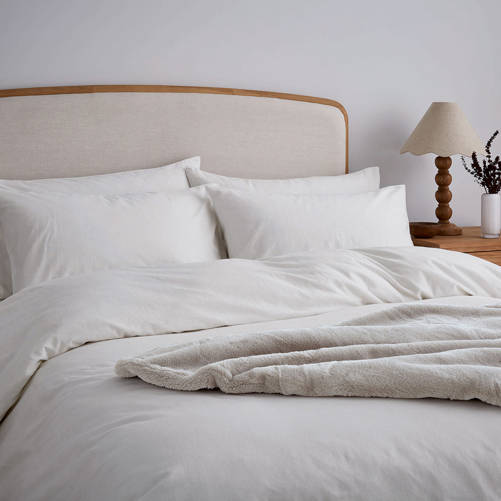 Helena Springfield Single White Brushed Cotton Duvet Set Image 3
