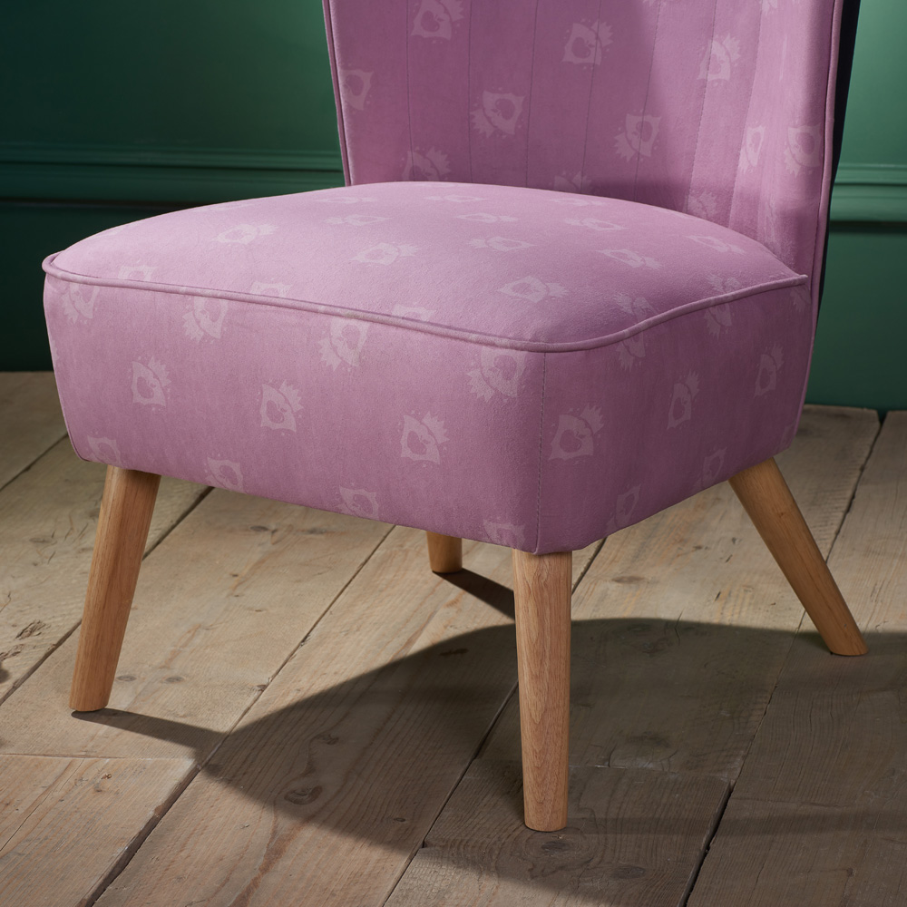 Disney Purple Snow White Accent Chair Image 6