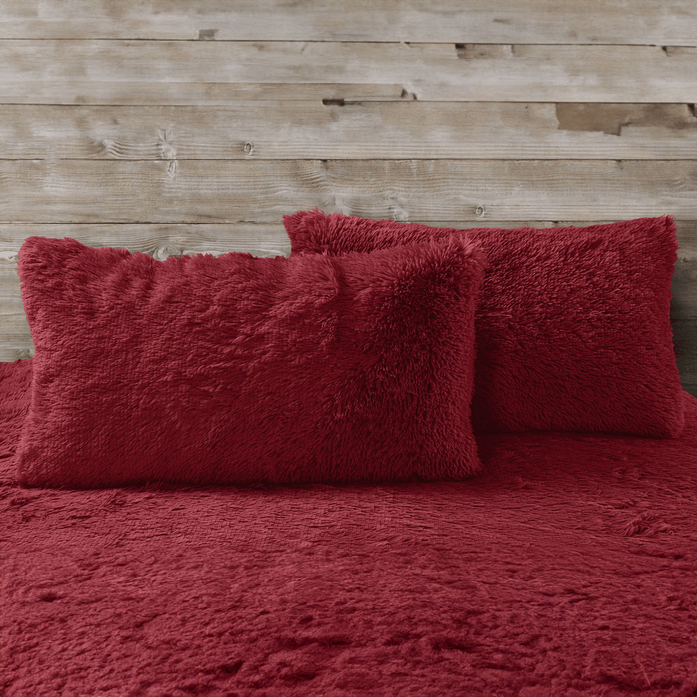 Velosso Alaska King Size Red Faux Fur Duvet Set Image 2