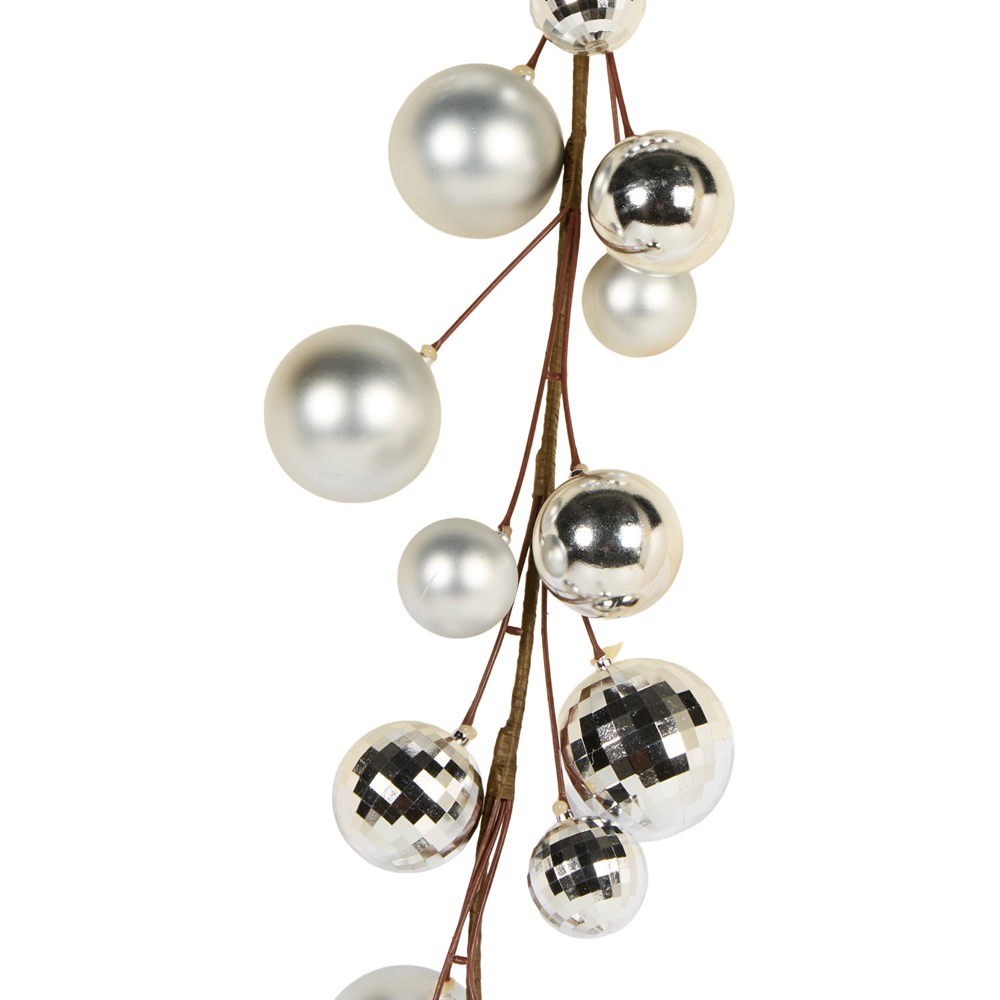 Shiny Bauble Garland Silver Image 2