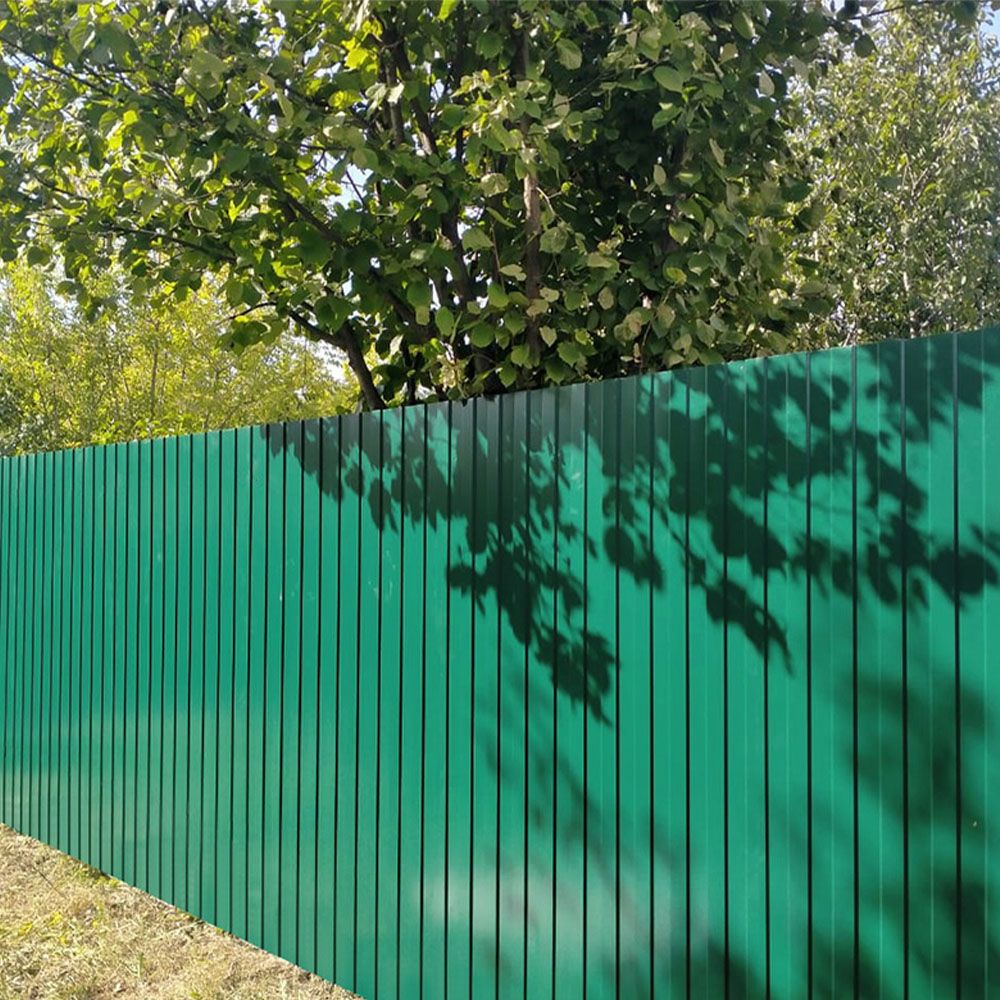 Living and Home 12 Piece Dark Green Zinc Steel Corrugated Pre Drilled Roof Panel 45 x 115cm Image 6