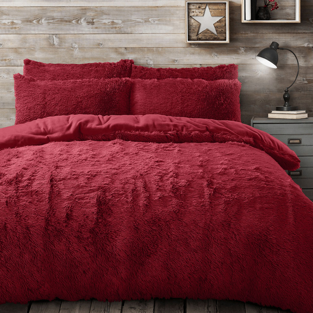 Velosso Alaska King Size Red Faux Fur Duvet Set Image 1