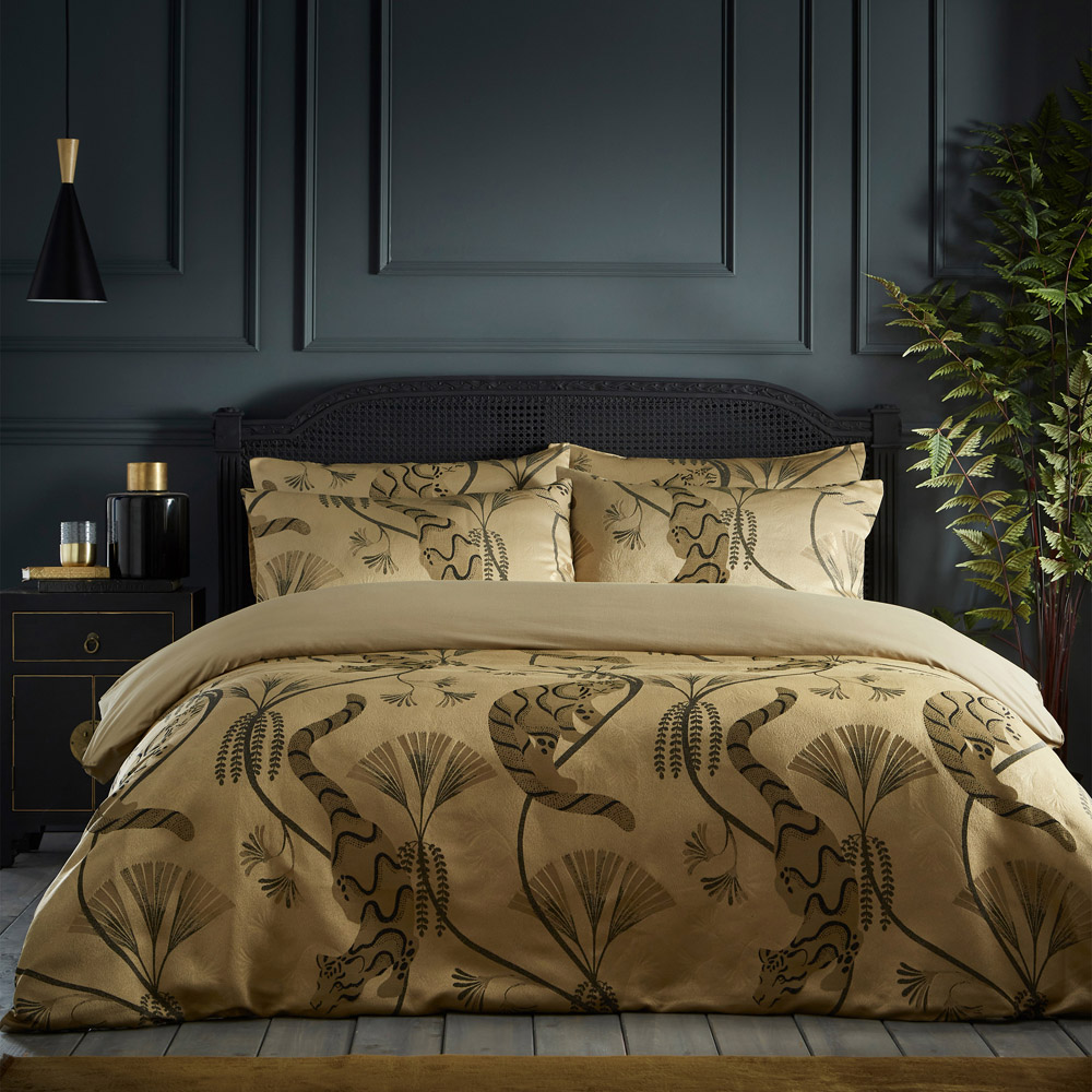 Paoletti Moon Dusk Super King Size Gold Exotic Animal Jacquard Duvet Cover Set Image 4