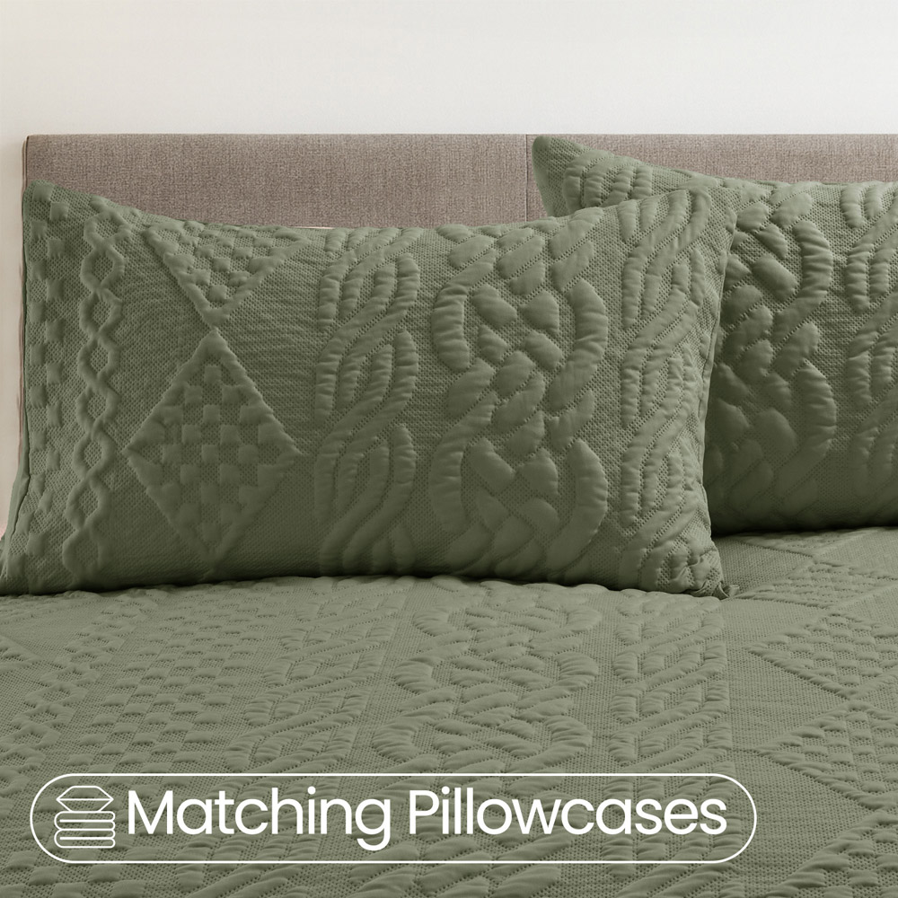 Velosso King Size Fern Green Quilted Knit Duvet Set Image 3