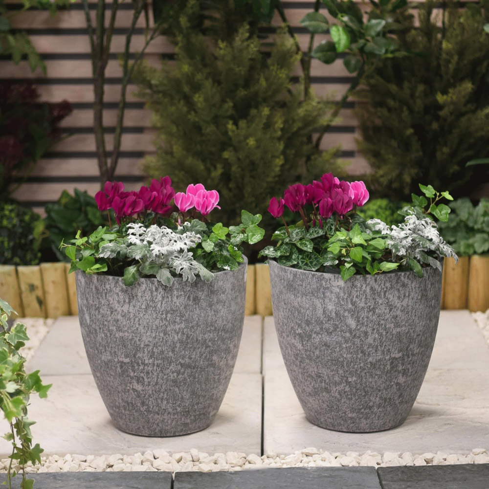 Garden Gear Grey Stone Effect Planter 28cm 3 Pack Image 2