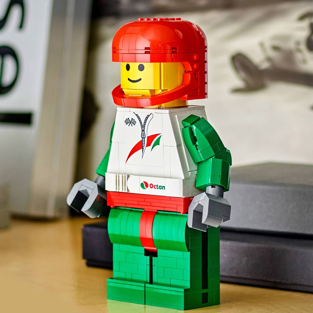 LEGO 40819 Up-Scaled Racing Driver Minifigure Set 694 Piece Image 3