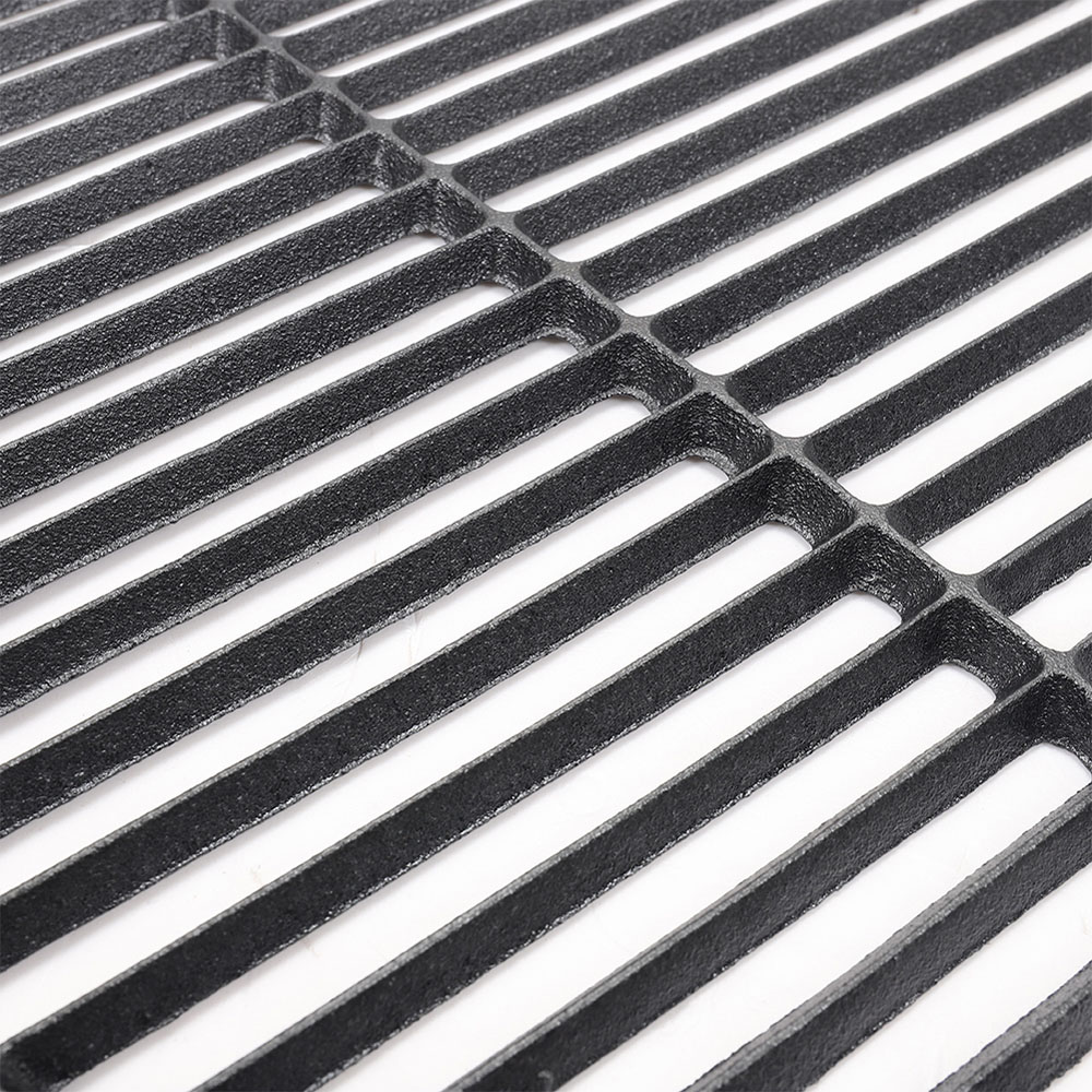 Living and Home Dia Cast Iron Round Dual-Sided BBQ Grilling Grate 37.5cm Image 3