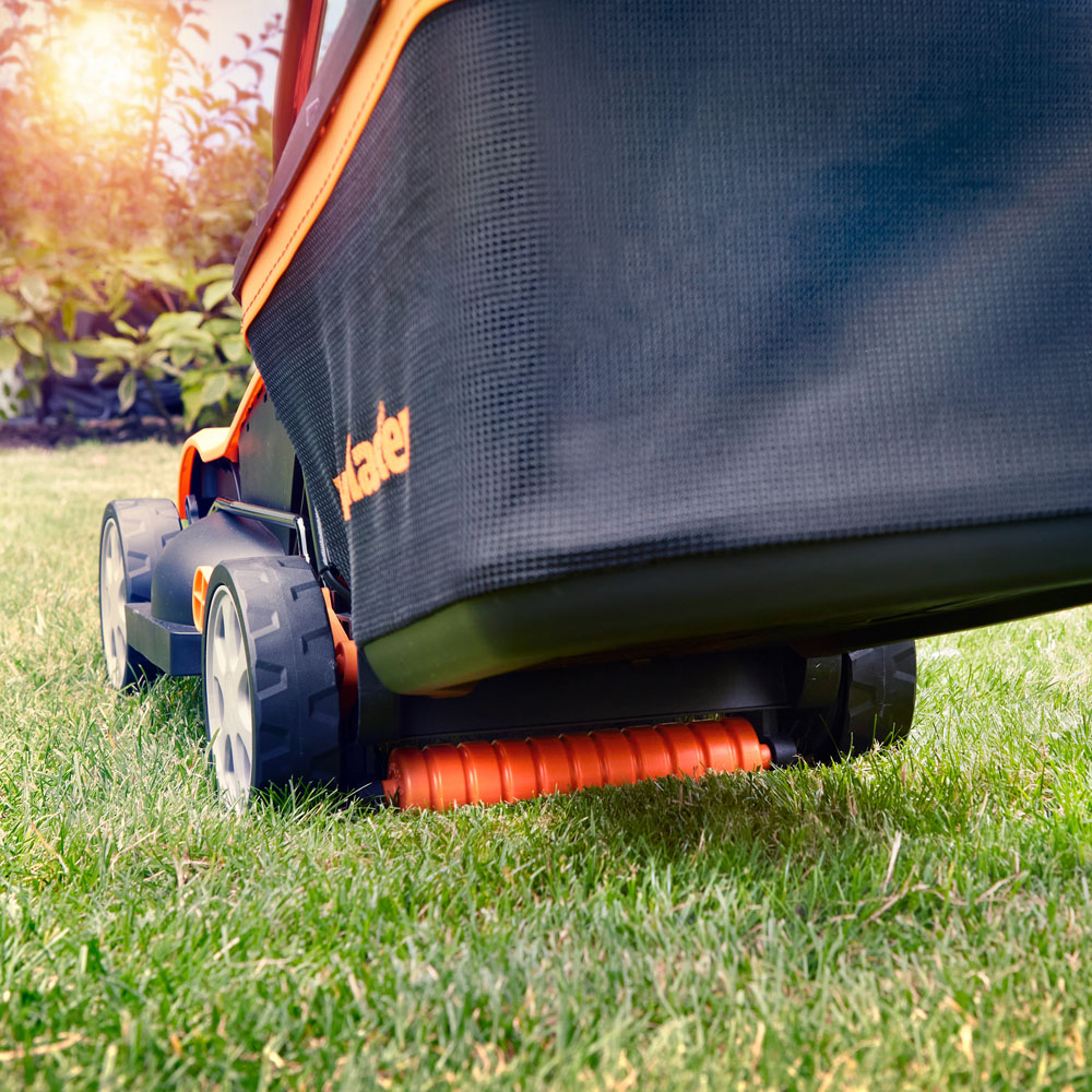 LawnMaster MX 24V Battery Operated 32cm Cordless Lawn Mower Image 5