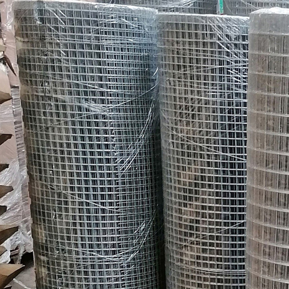 Inspirational Gifting 1 Inch Aviary Wire Mesh Square Galvanised Bird Fence Roll 90cm x 30m Image 4