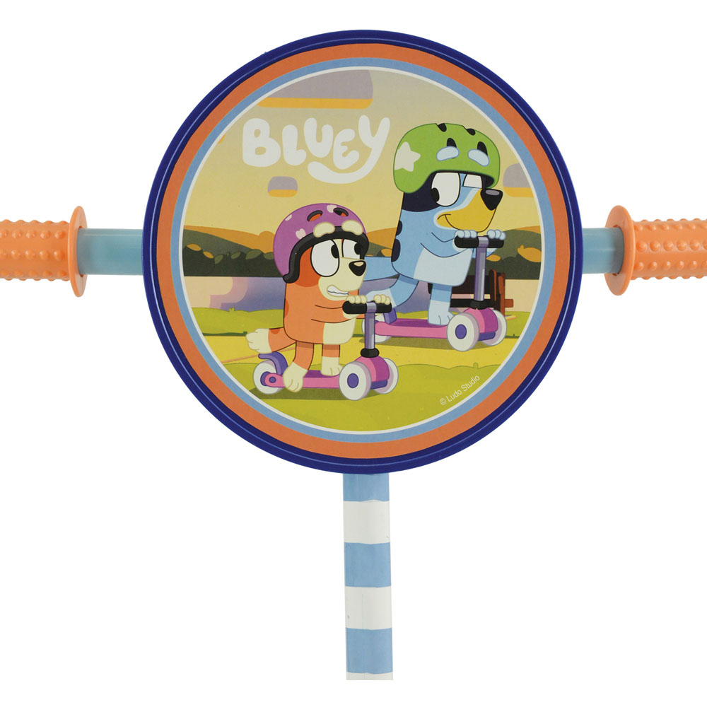 Bluey Deluxe Tri Scooter Image 4