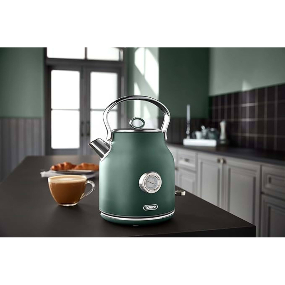 Tower Renaissance EEJB196 Forrest Green 4 Slice Toaster and 1.7L Kettle Bundle Image 2