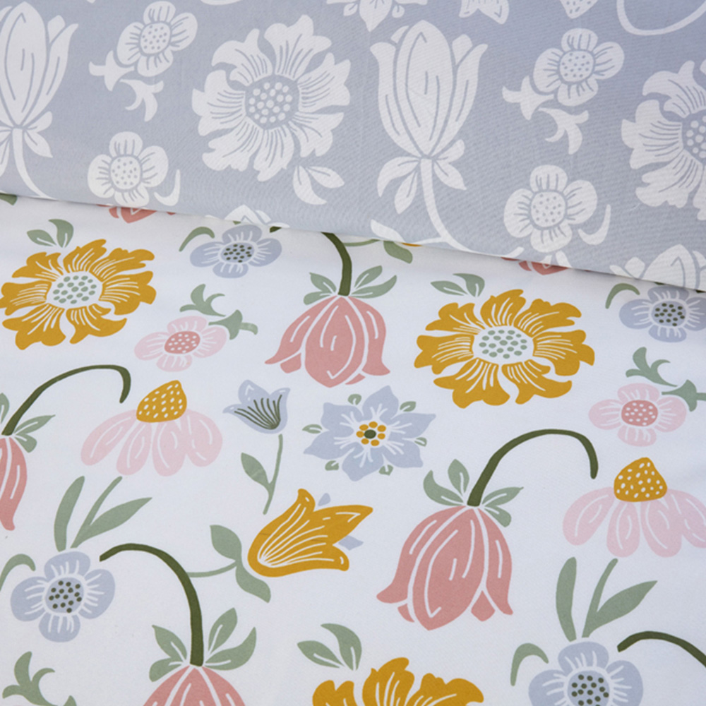 Serene Victorian Bloom Single Multicolour Microfibre Fabric Reversible Duvet Cover Set Image 3
