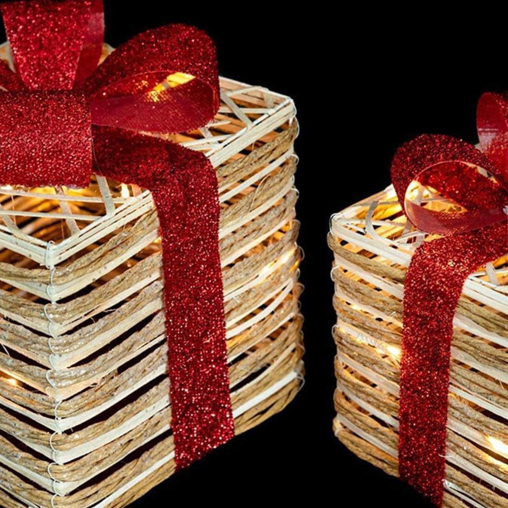 Shatchi Set of 3 Warm White LED Glitter Tartan Bow Rattan Parcels Image 3