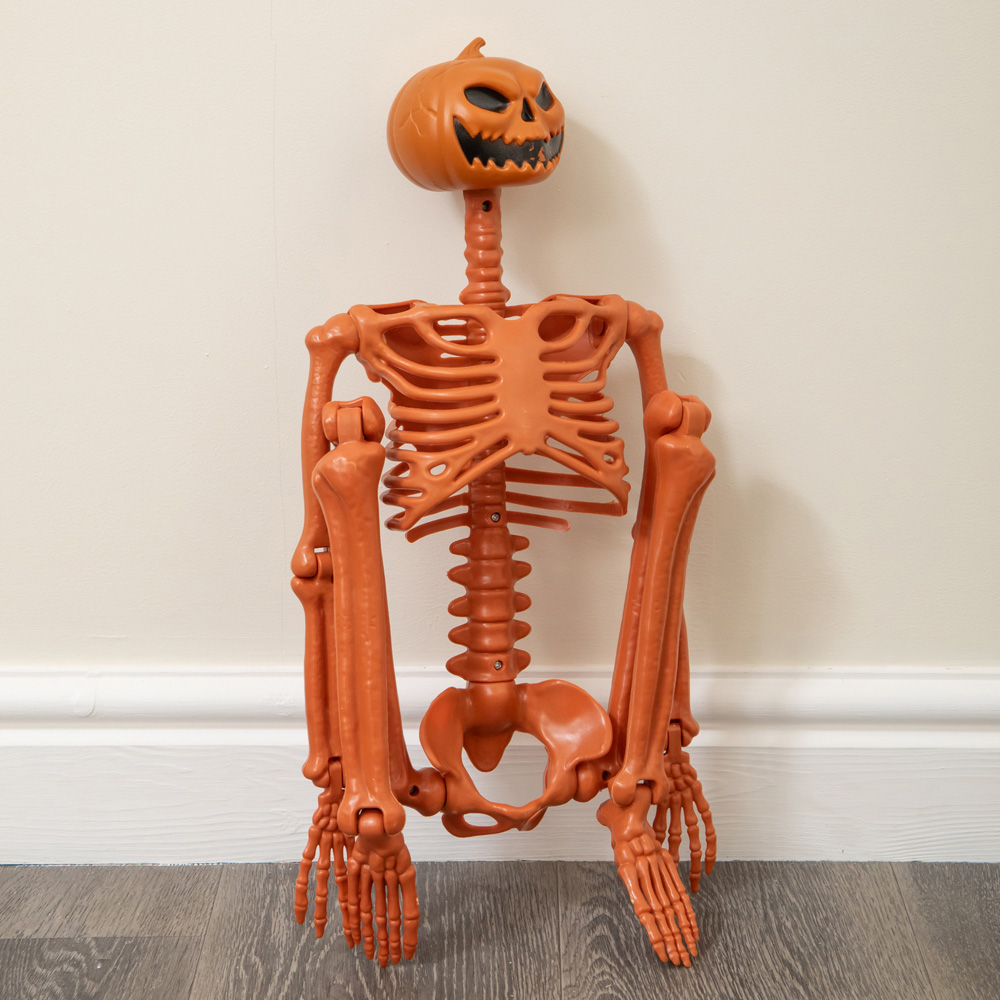 Samuel Alexander Poseable Pumpkin Skeleton Hanging Halloween Decoration 90cm Image 3
