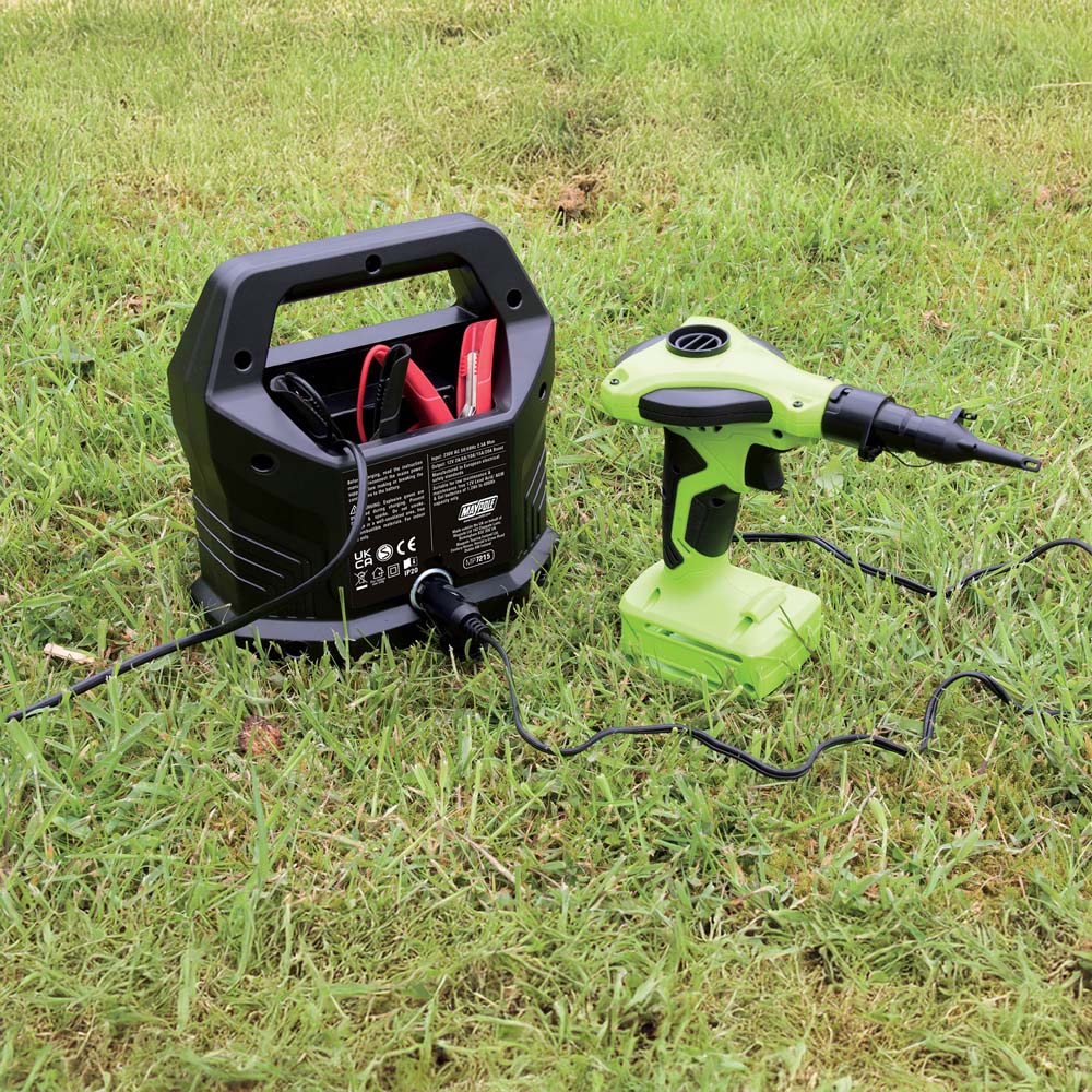 Maypole 12V 15A Battery Charger with 20A Boost Charge Image 2