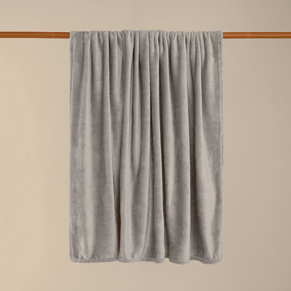 Furn Harrow Grey Fleece Throw 140 x 180cm Image 2