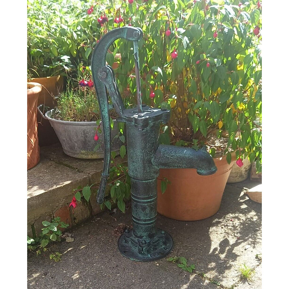 Inspirational Gifting Hand Water Pump Cast Iron Garden Ornament Image 6