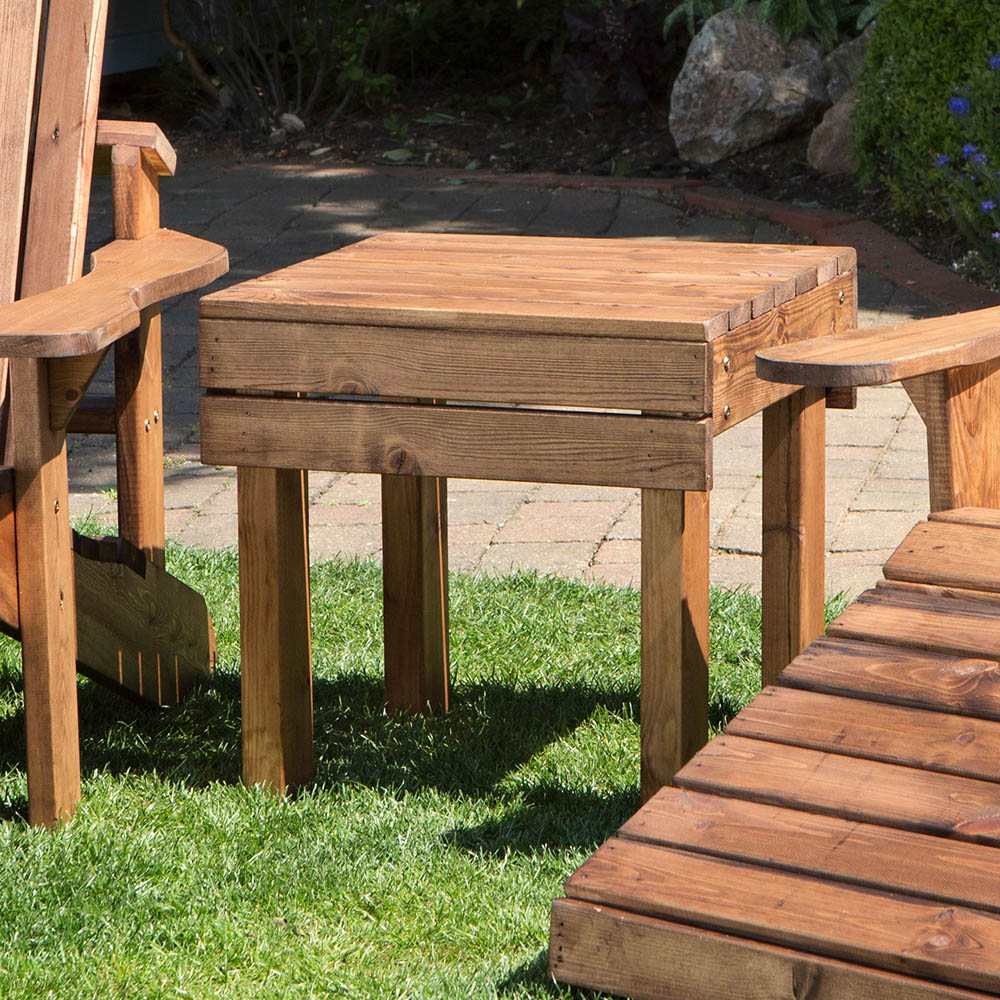 Charles Taylor Aidendack Brown Patio Set Image 3