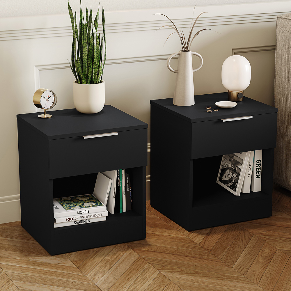 VIDA DESIGNS Trega Black 4 Piece Bedroom Furniture Set Image 2