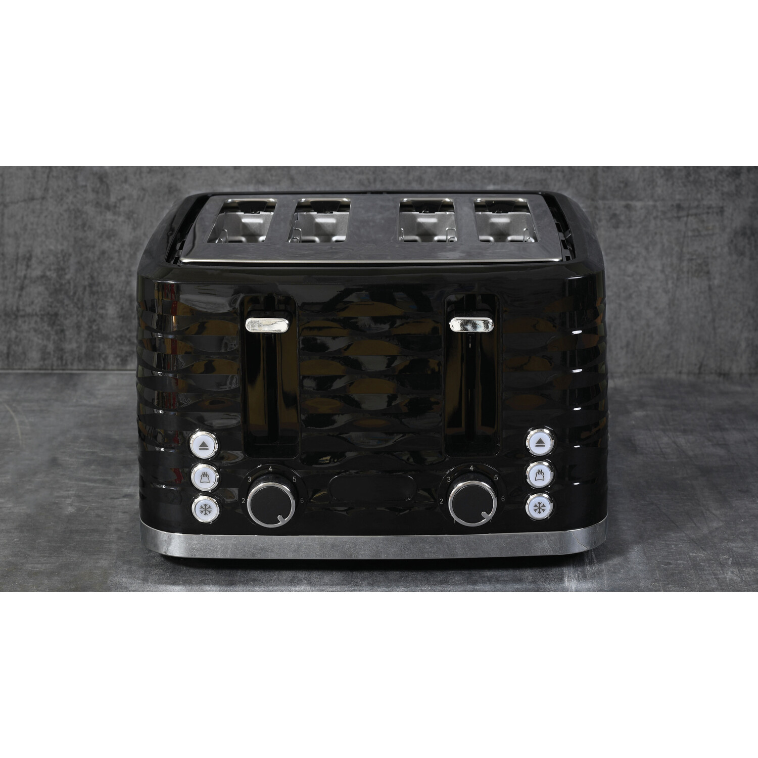 4-Slice Wave Textured Toaster - Black Image 3