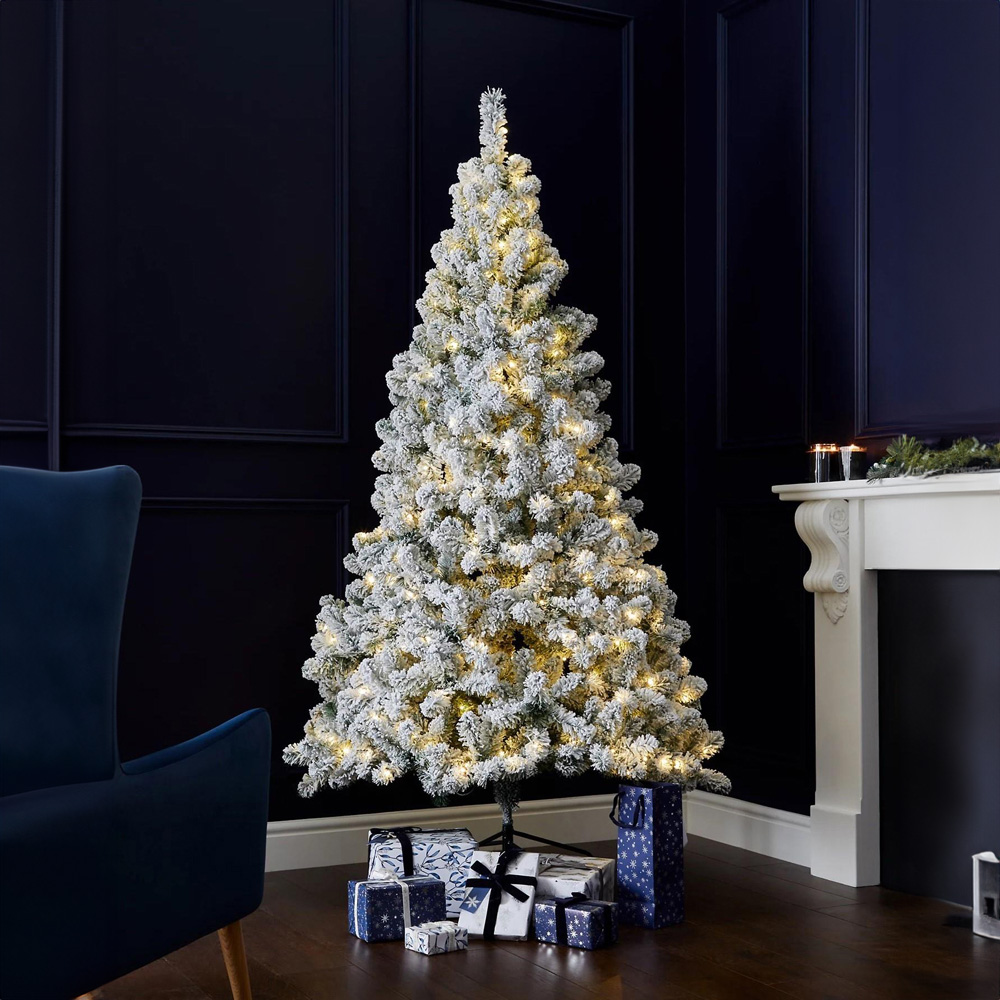 Shatchi Warm White LED Pre-Lit Yukon Snow Pine Christmas Tree 6ft Image 2