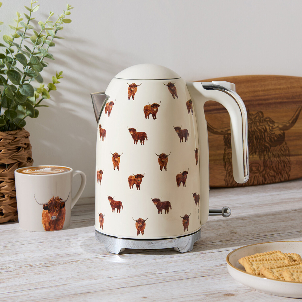 Highland Cow Stainless Steel Kettle Cream Image 2