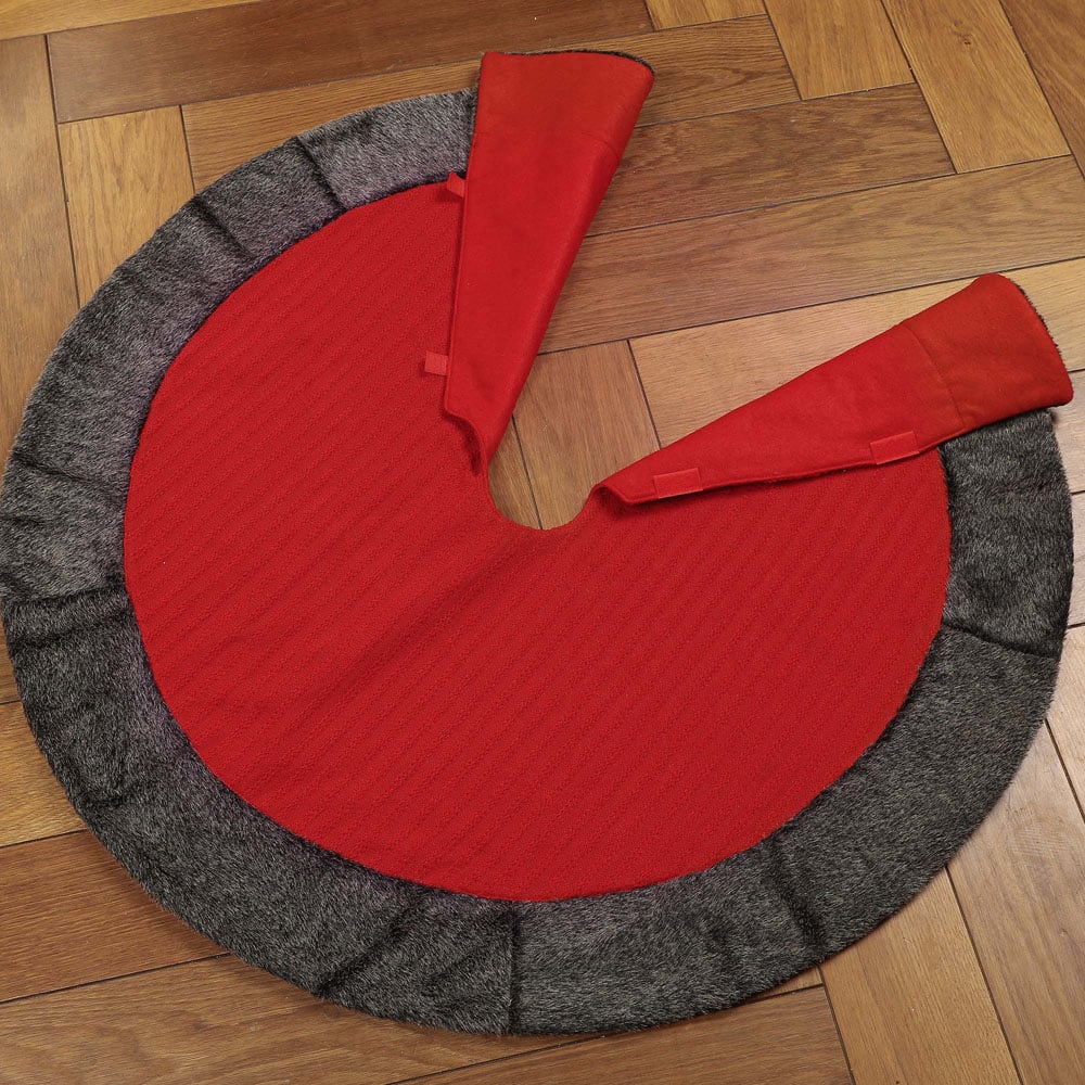 Dibor Red Nordic Christmas Tree Skirt 90cm Image 2