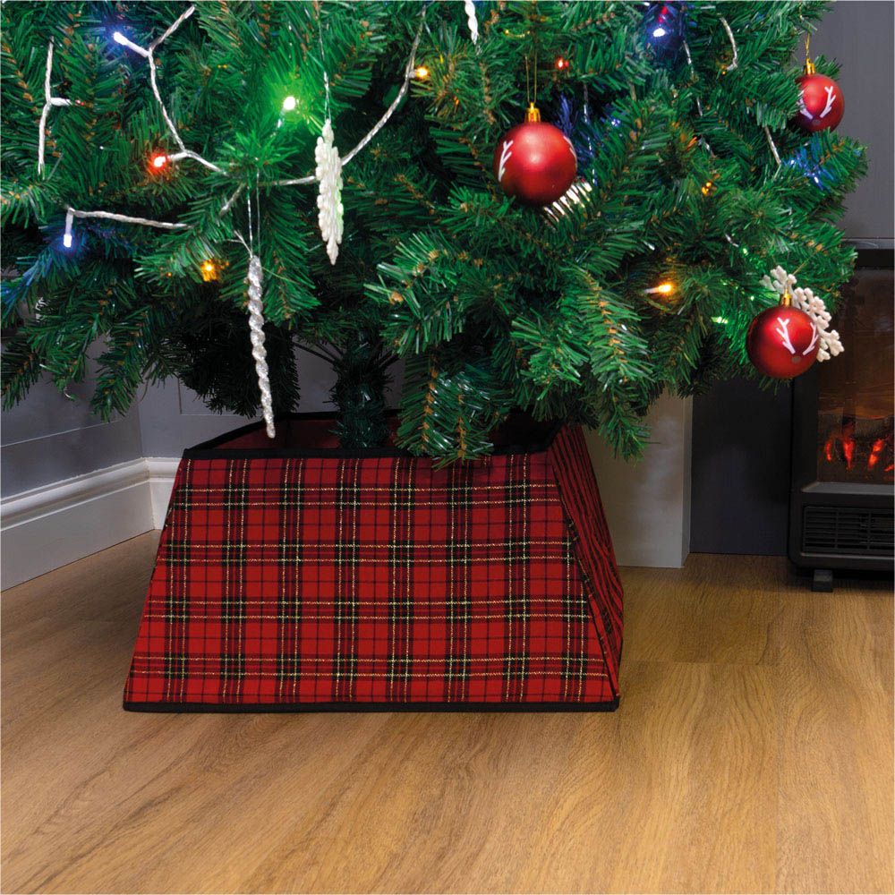 St Helens Red Tartan Tree Skirt Image 3