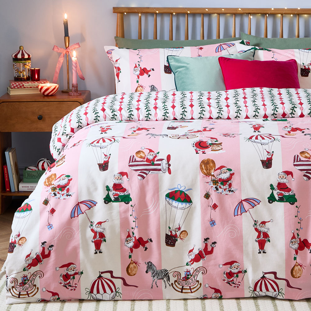Furn Christmas Passport To The North Pole Single Candy Floss Reversible Duvet Cover Set Image 4